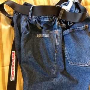 Off white jeans with temperature belt